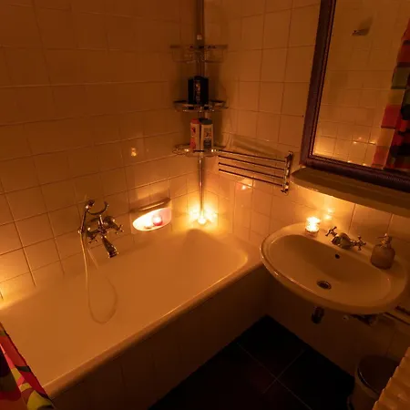 瓦茨多瑙河公寓